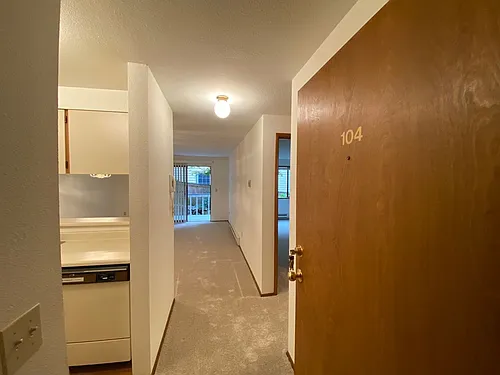 Shorecrest Apartments Photo 1