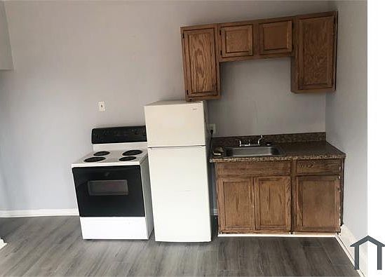 1st image of 5528 Hunter St Floor 2