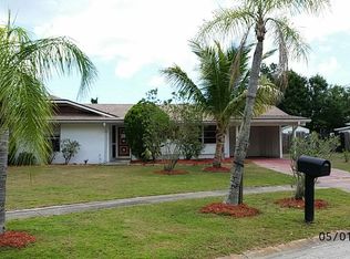 345 NE Midfield Ln, Port Saint Lucie, FL 34983