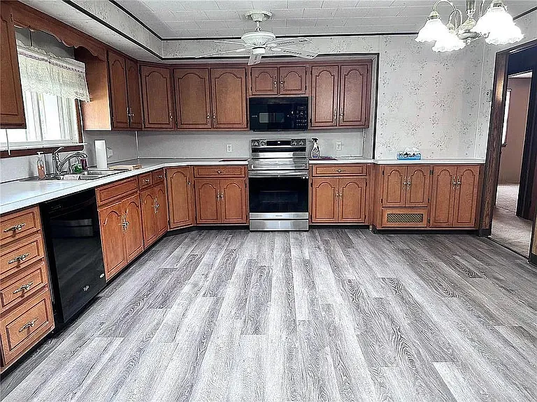 3709 Fairview St — Photo 7