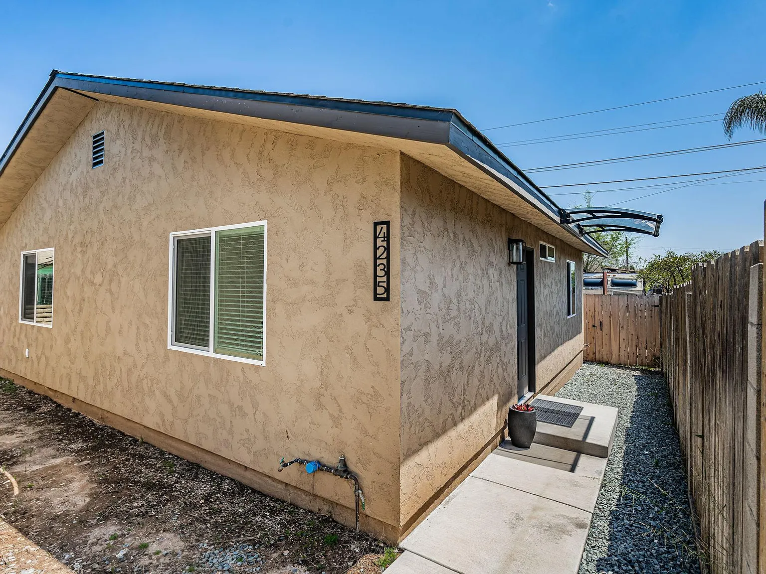 4235 Pepper Dr — Photo 3