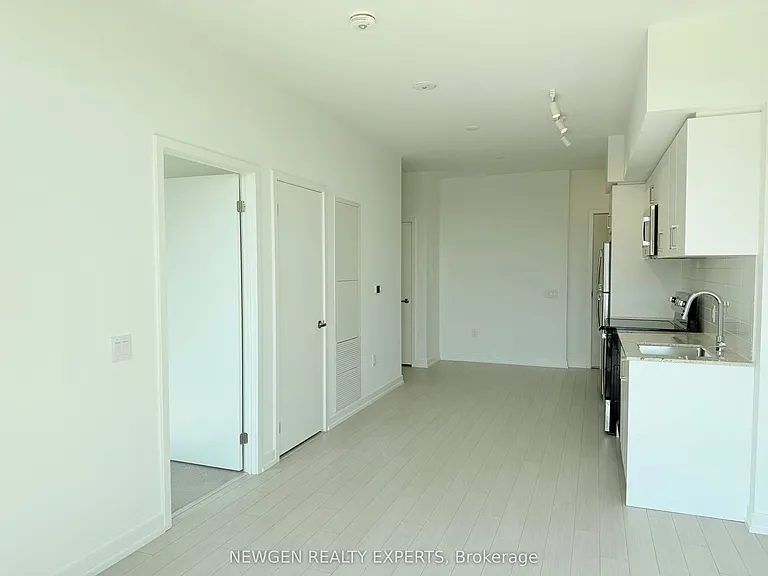 4010 Eglinton Ave W #707 — Photo 19