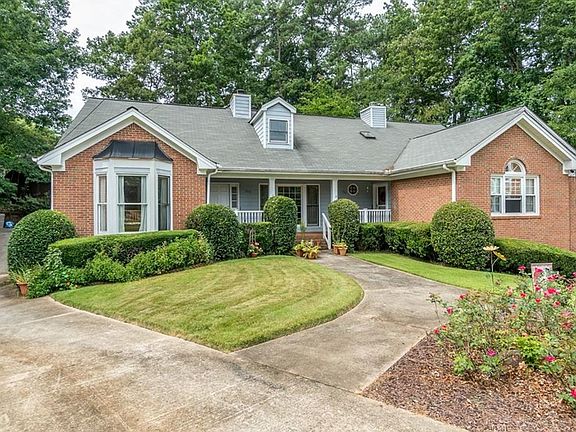 2nd image of 2610 Leeshire Ct