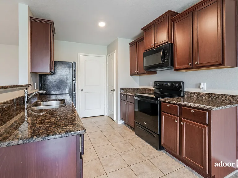 5918 Snapping Turtle Rd — Photo 2