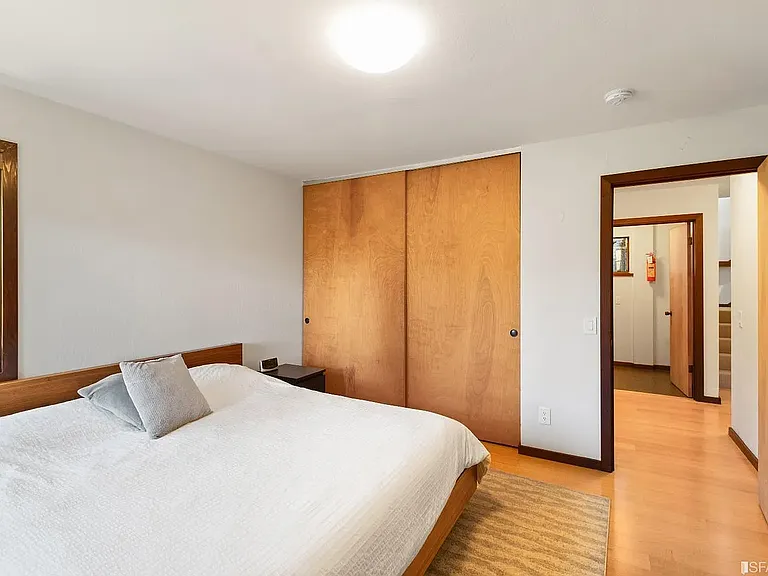 7068 Sayre Dr — Photo 13