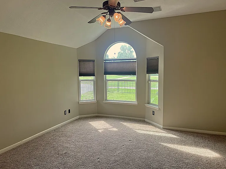 18718 Walden Forest Dr — Photo 18