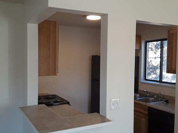 4th image of 416 Independent Ave #22