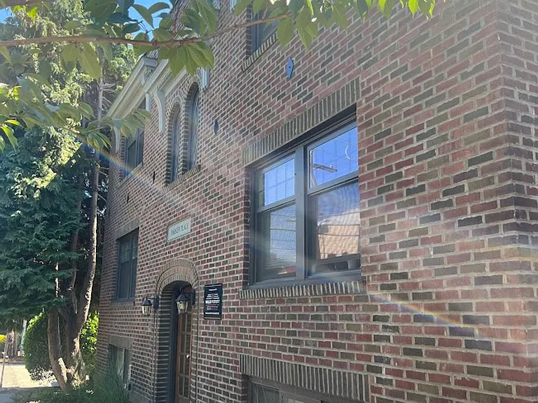 571 Valley St #2 — Photo 3