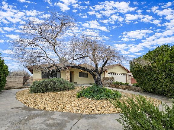 2nd image of 441 Cheyenne Cir