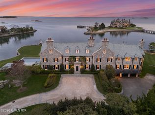 545 Indian Field Rd, Greenwich, CT 06830