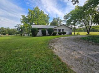 16429 Foxtail Rd, Lebanon, MO 65536