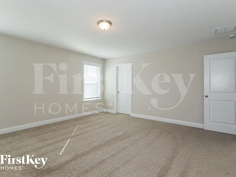 746 Sycamore Way — Photo 11
