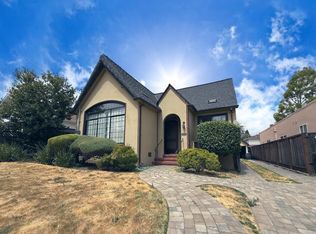 2104 Carmelita Ave, Burlingame, CA