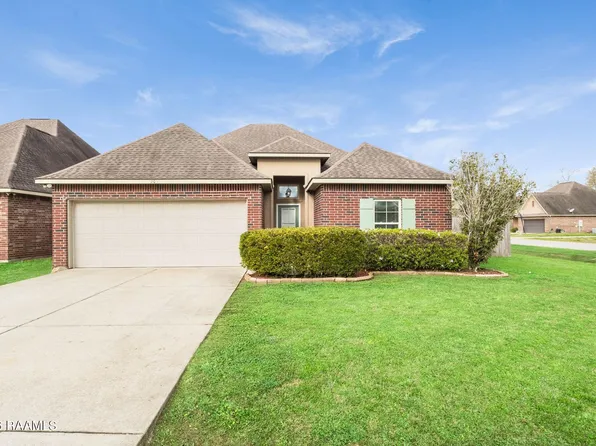 205 Quiet Bluff Dr, Youngsville, LA 70592