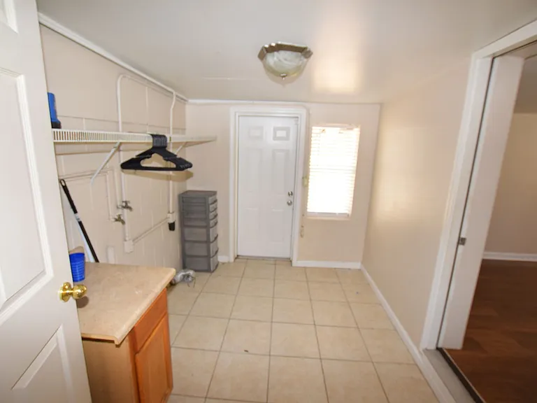 317 E Barnes Ave — Photo 39