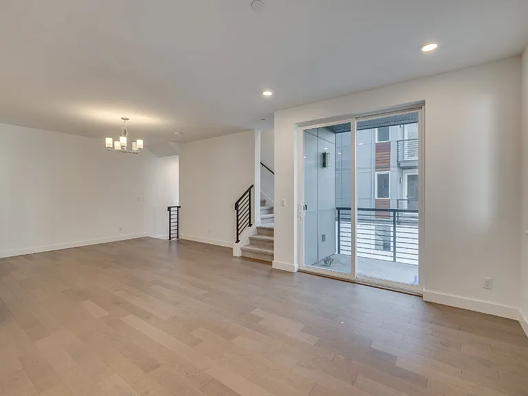 23115 NE 8th St — Photo 6