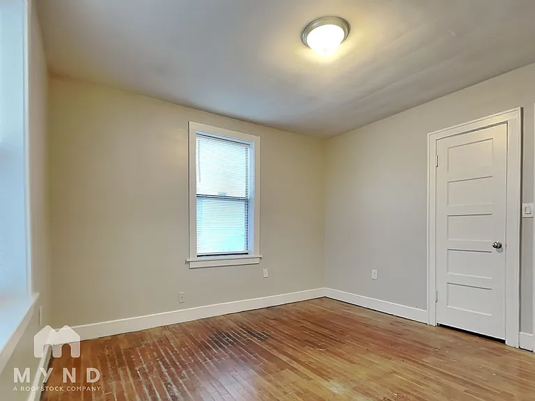 2325 Riley Ave — Photo 11