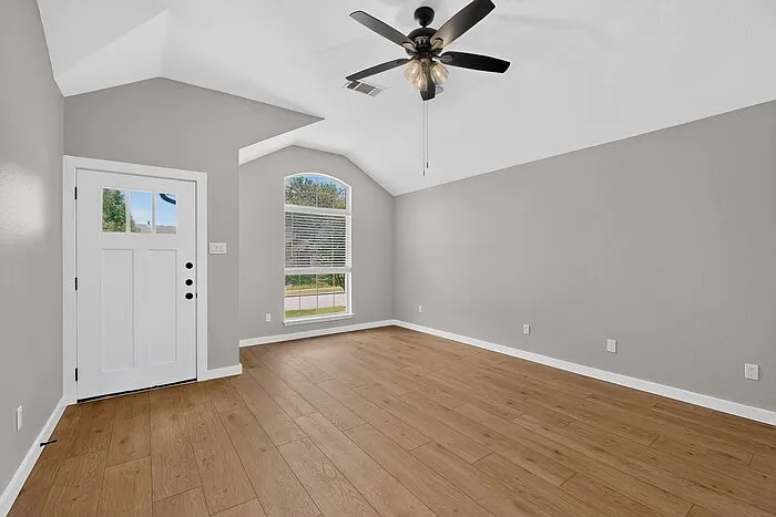 9881 Cambridge Dr — Photo 7
