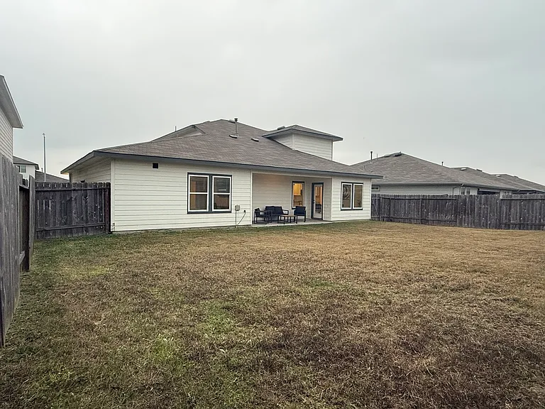 1815 Rolling Hill Ln — Photo 39