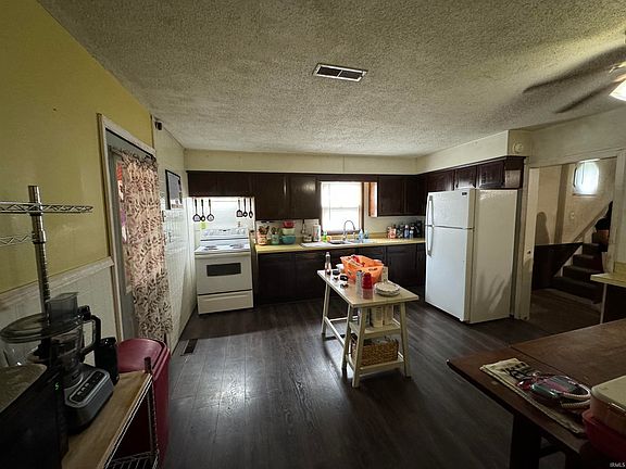 5th image of 357 N Chauncey St
