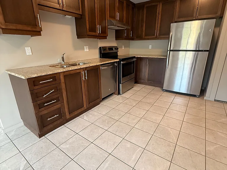 1518 Pelham St #302 — Photo 14