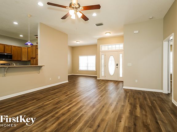 4th image of 7058 Vida Ln