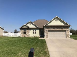 203 Johns Ct, Frontenac, KS 66763