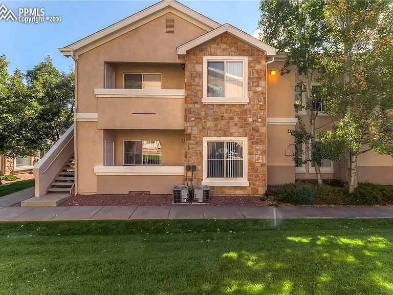 3715 Strawberry Field Grv #G — Photo 1