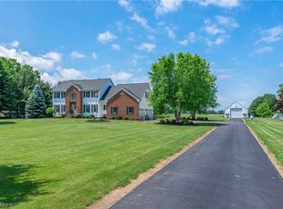 7828 Claus Rd, Amherst, OH 44001