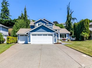 913 N Mountain View Ave, Tacoma, WA