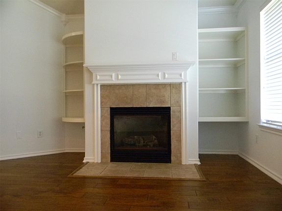3rd image of 3334 Pebble Beach Ln