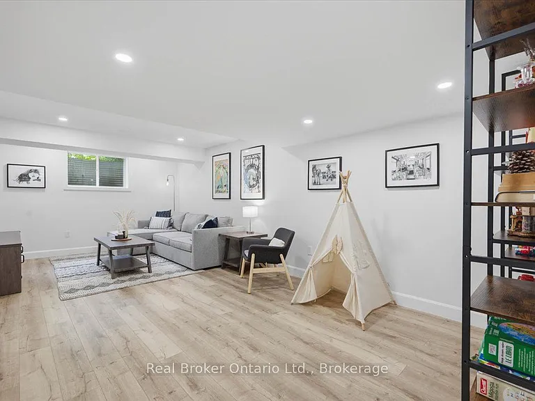 54 Laughland Ln — Photo 29