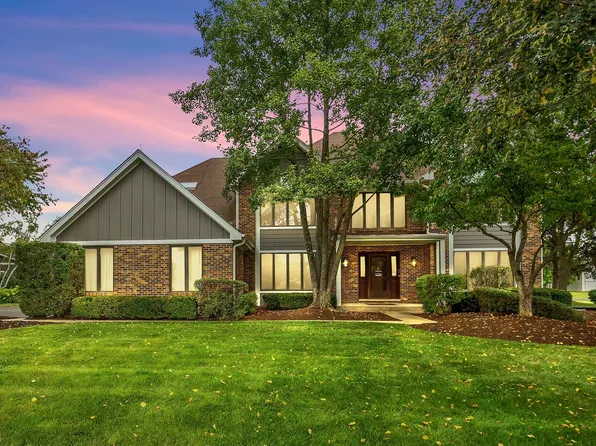 9S151 Skylane Dr, Naperville, IL 60564