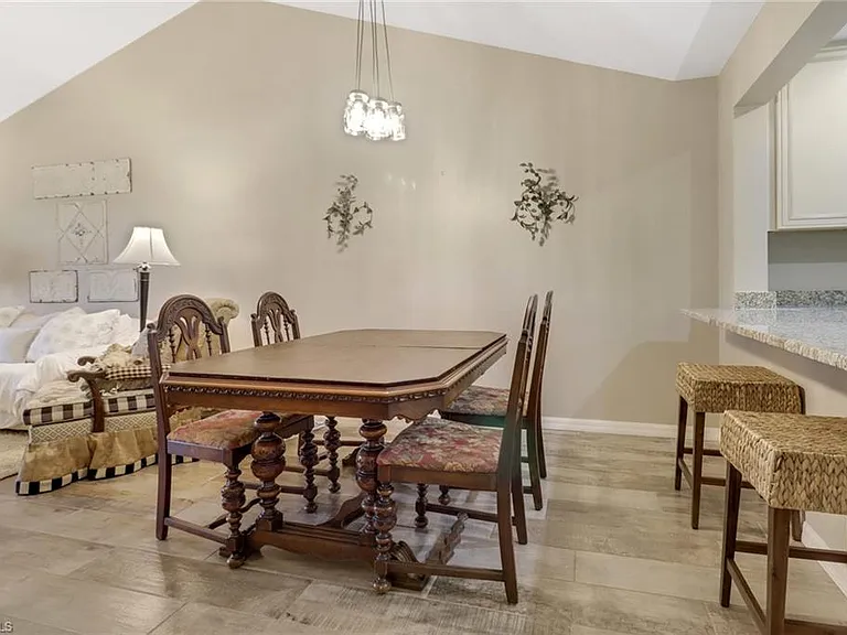 3002 Sandpiper Bay Cir #A305 — Photo 10