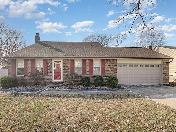 2nd image of 410 Glenview Ct