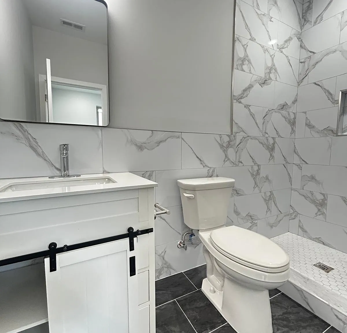 2 bed, 850 sqft, $1,850 — Photo 4
