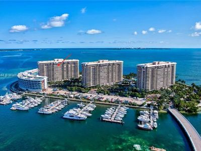 3 Grove Isle Dr #C1606, Miami, FL, 33133