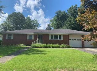 932 Alvarez Dr, Saraland, AL 36571