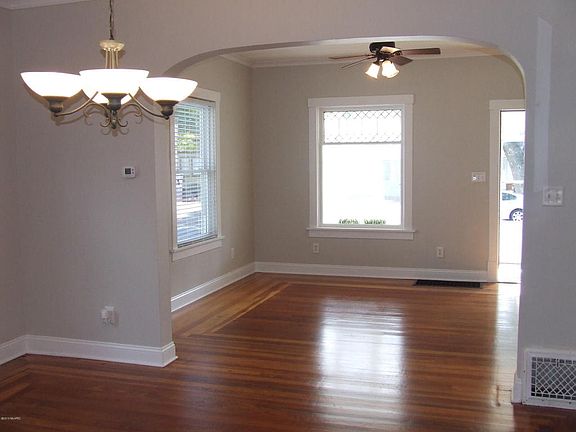 4th image of 1223 Washington Ave