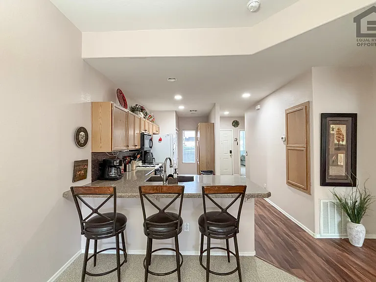 205 N 74th St #116 — Photo 19