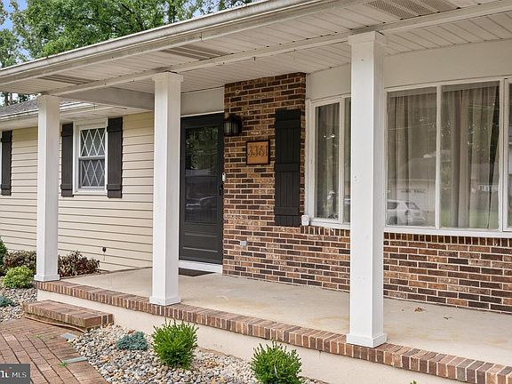 3rd image of 3361 Dove Ct