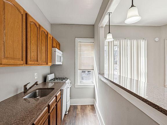 2nd image of 501 N 35th St