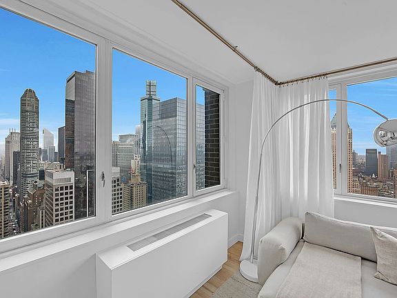 5th image of 322 W 57th St APT 55S1