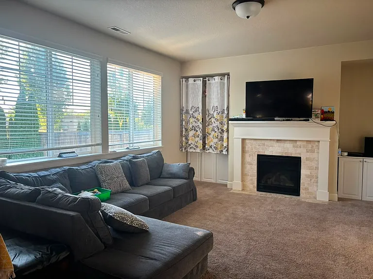 755 SE 78th Ave — Photo 6