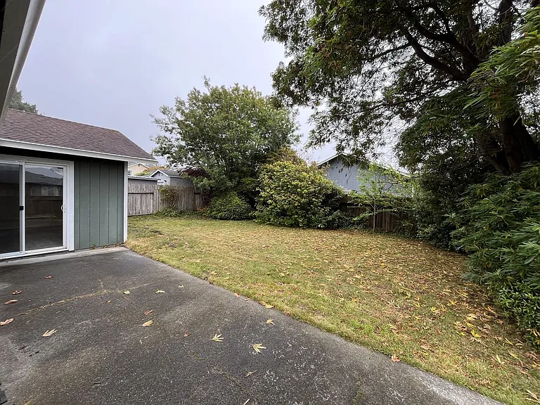 1426 Underwood Ct — Photo 14