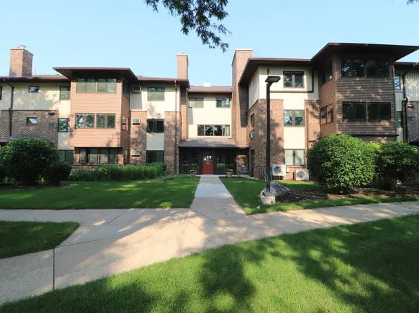 1 Maple Wood Ln Unit 202, Madison, WI 53704