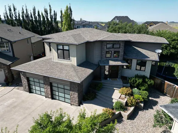 402 S Stonecrest Ter W, Lethbridge, AB T1K 5T1