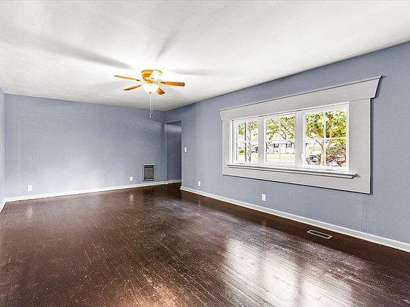 5th image of 1020 Highland Ave