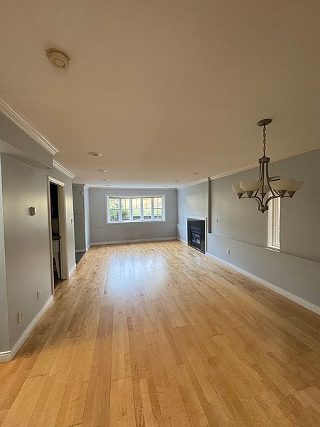 North Vancouver House for rent - 4 Bedrooms — photo 8
