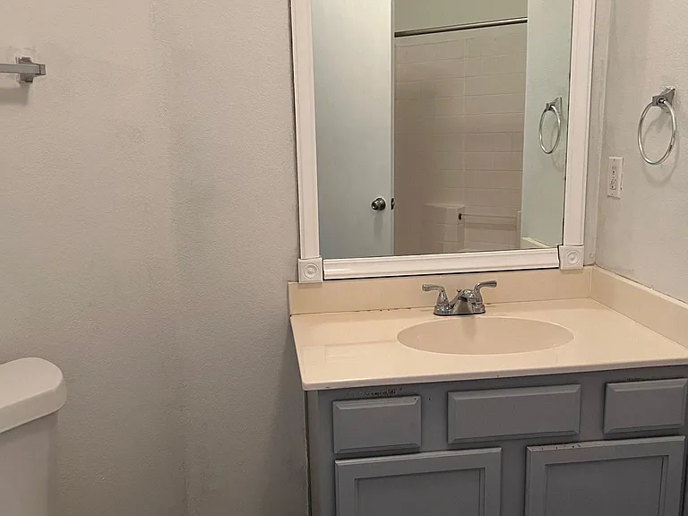 8241 Clarkview Dr — Photo 12